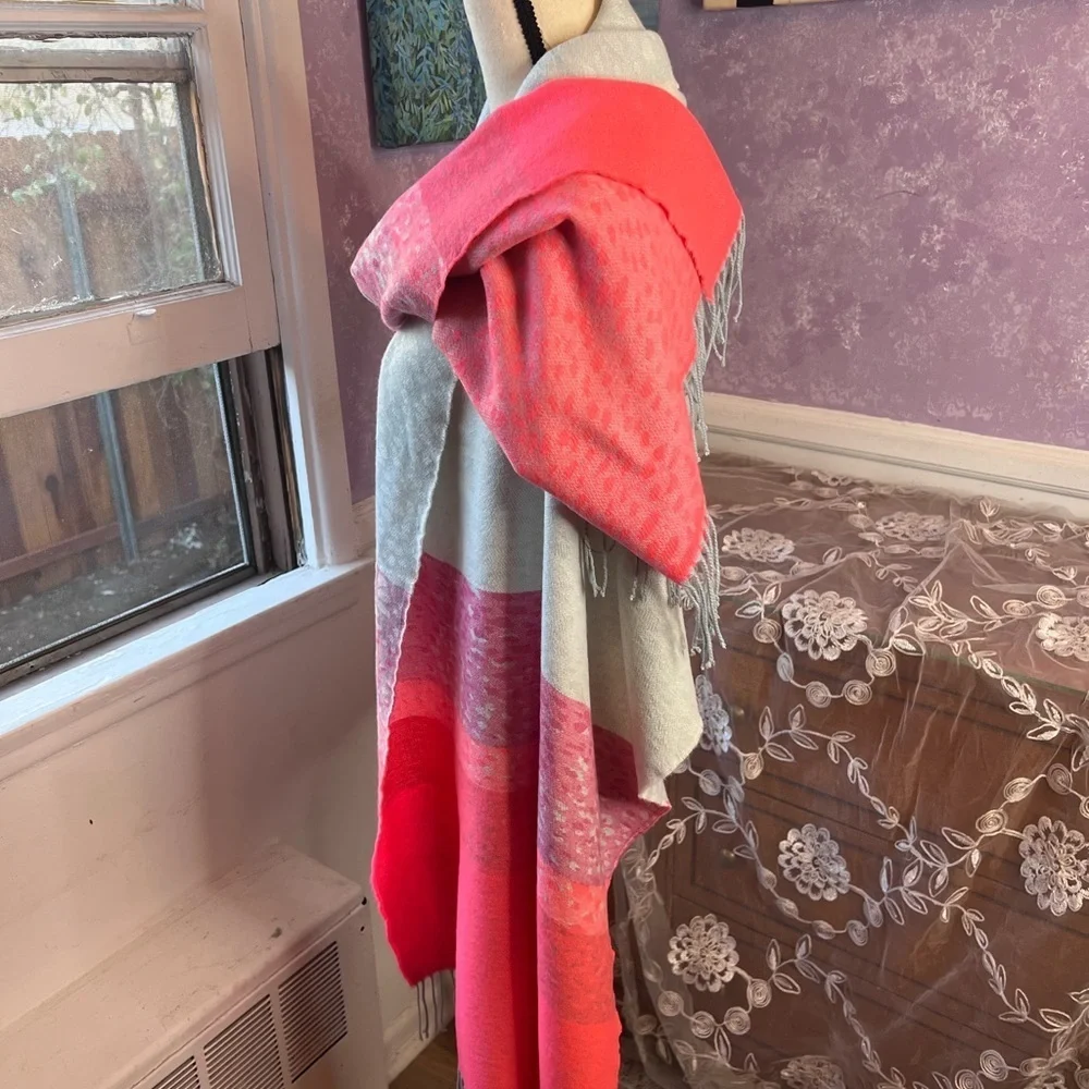 GAP Pink and Baby Blue Patterned Scarf 100% acetate